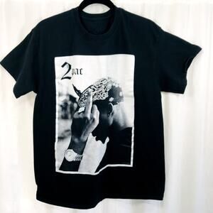 2Pac Tupac Middle Finger Mike Miller Portrait Graphic T-Shirt Black Men's Size S